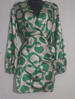 Tyche Green and Cream Geometric Satin Mini Dress